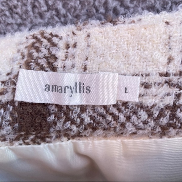 Amaryllis Taupe Plaid Shes The One Skirt Sz L - Picture 6 of 9